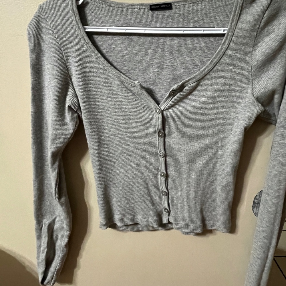 Brandy Melville, Gray long sleeve